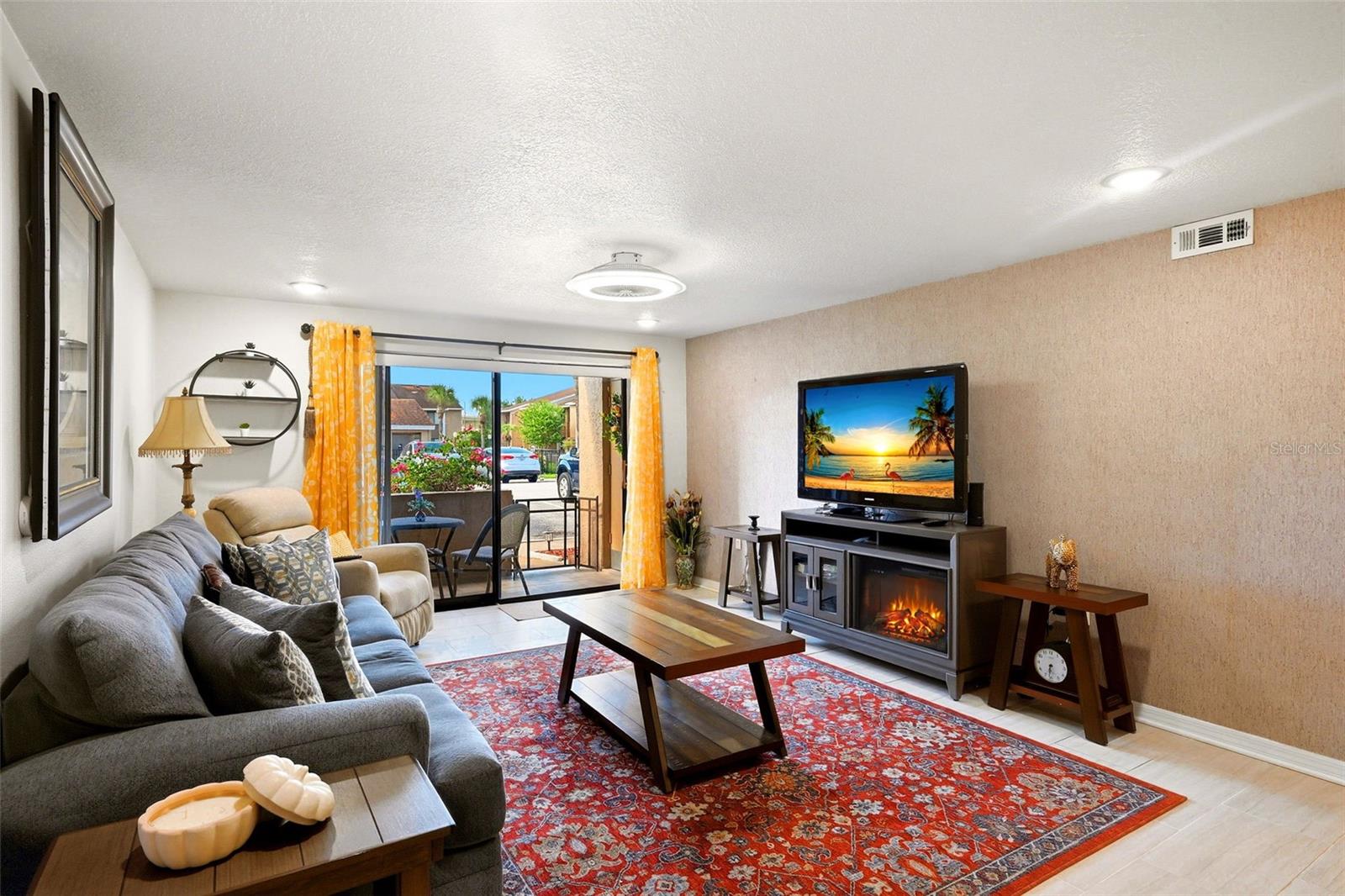 5195 Vineland Rd #b102 Property Photo 10