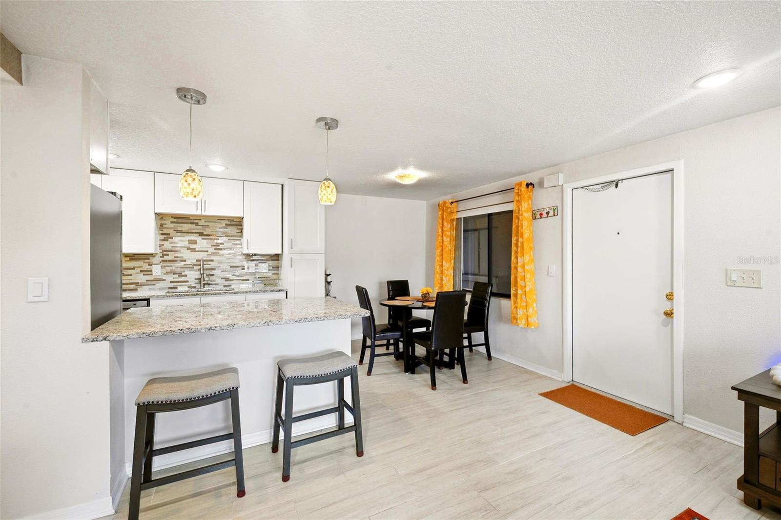 5195 Vineland Rd #b102 Property Photo 12