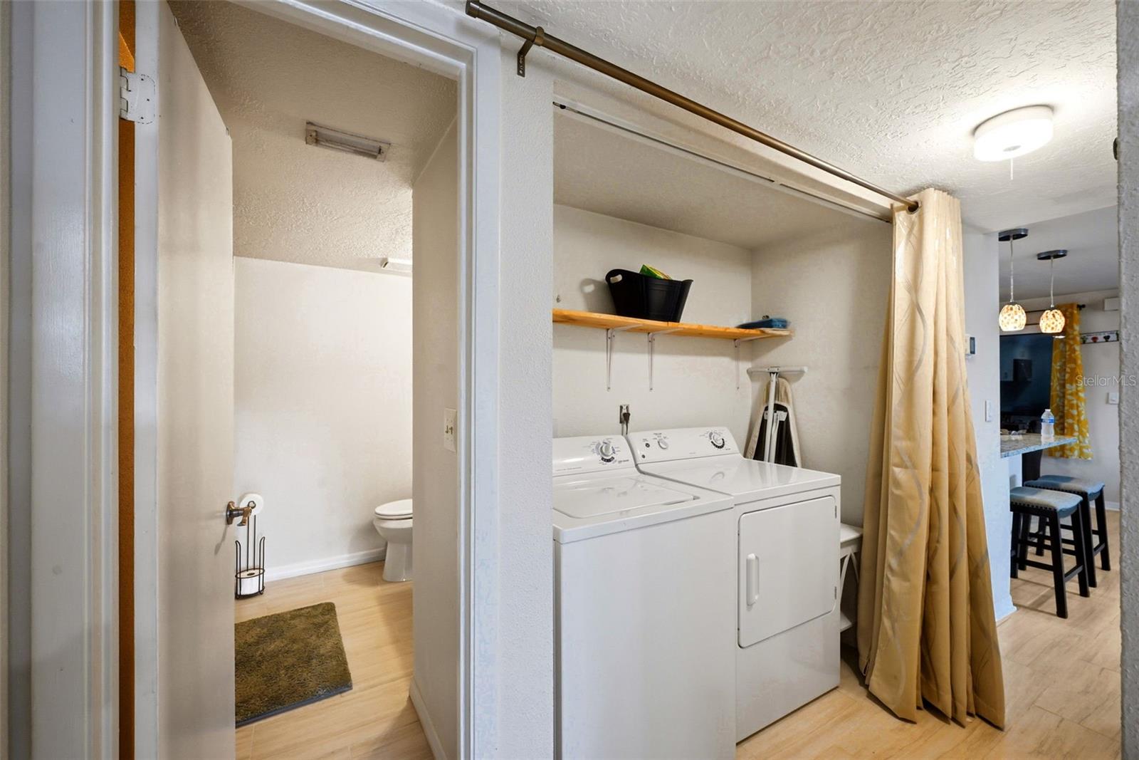 5195 Vineland Rd #b102 Property Photo 27