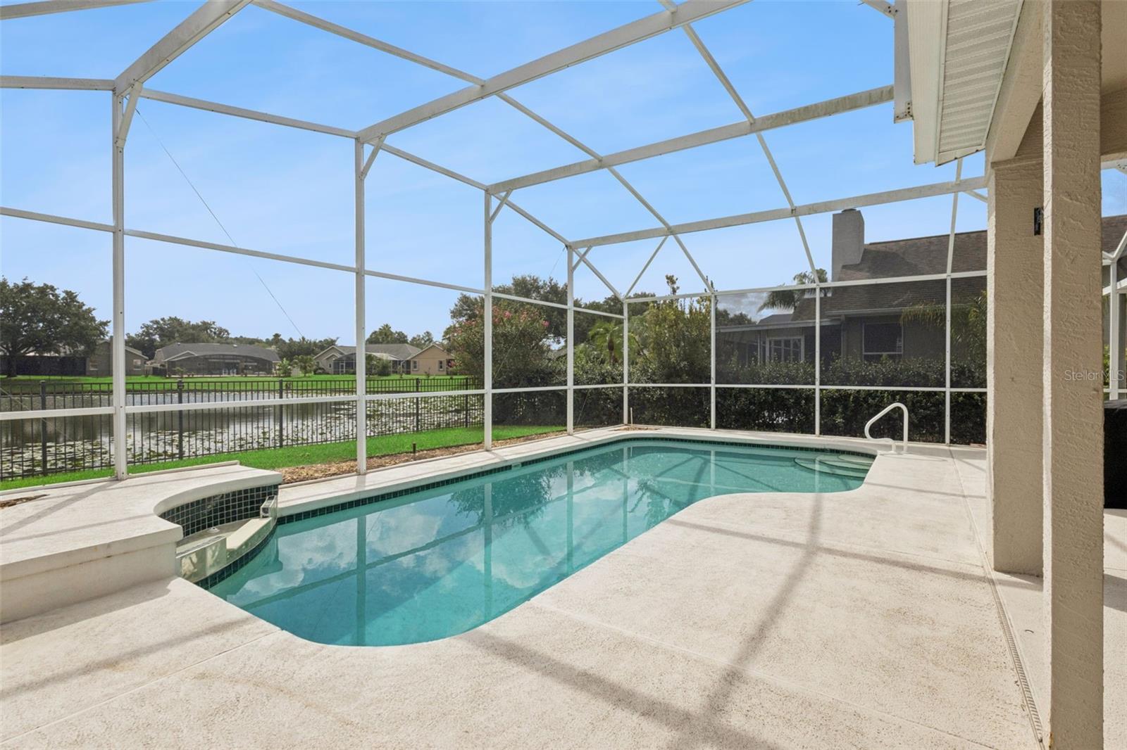 14313 Roxshire Dr Property Photo 34