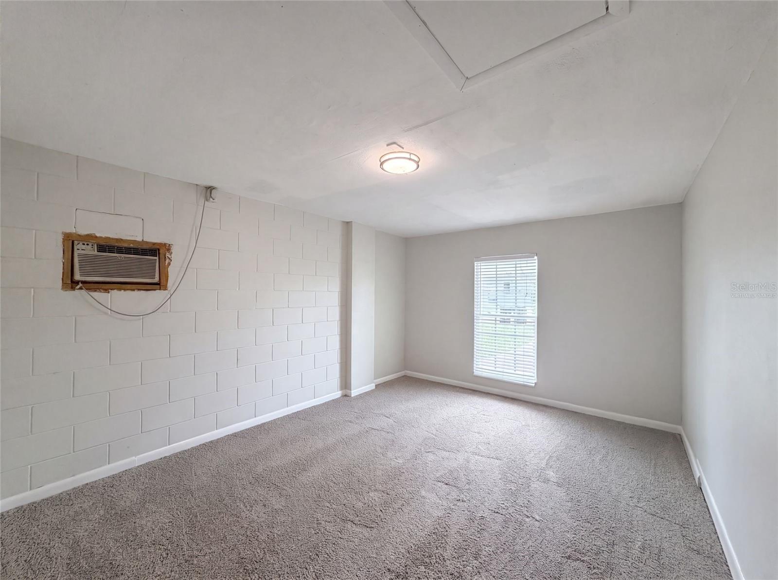 4147 Willow South Dr Property Photo 4