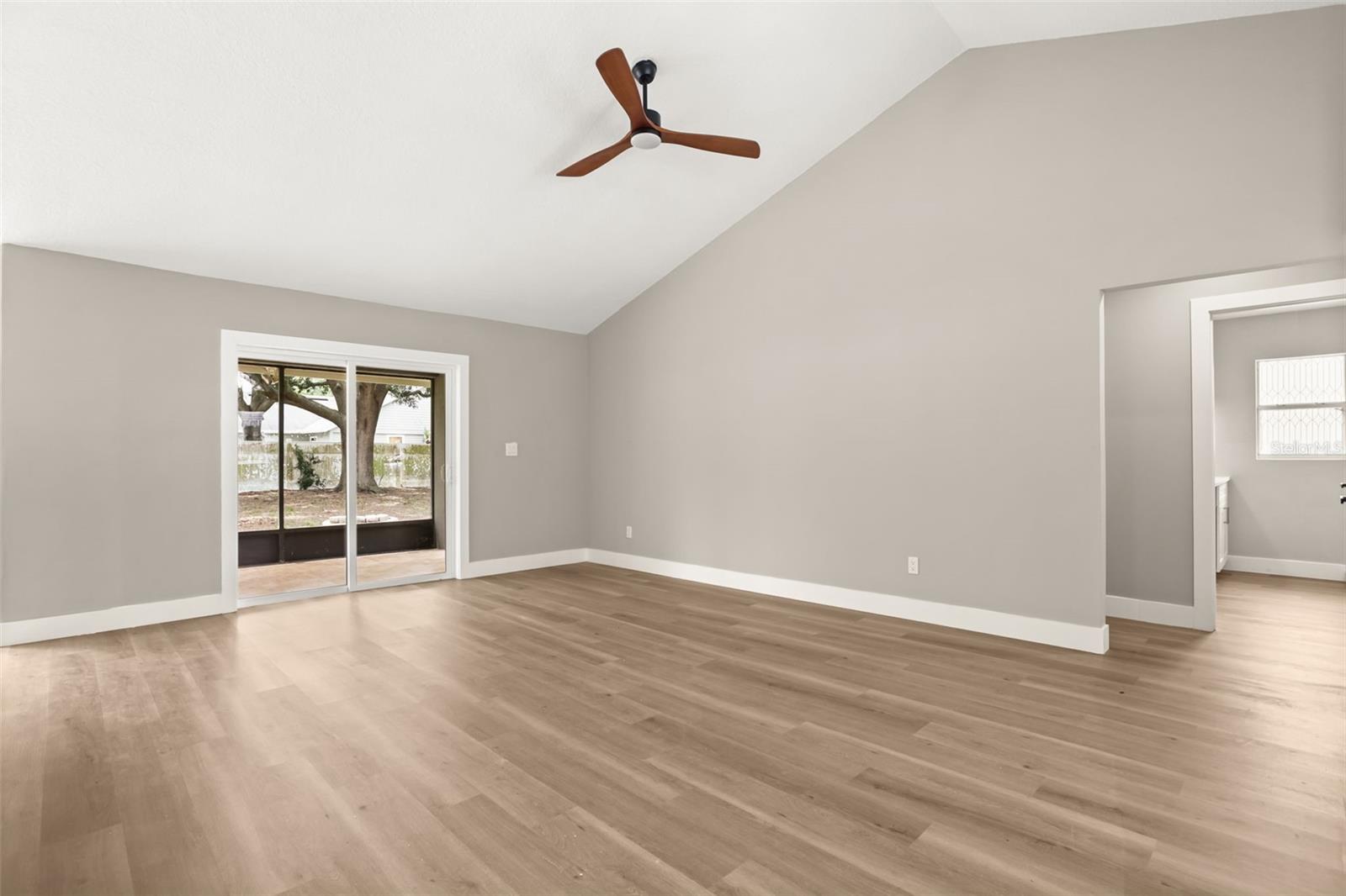 13031 Scottish Pine Ln Property Photo 12