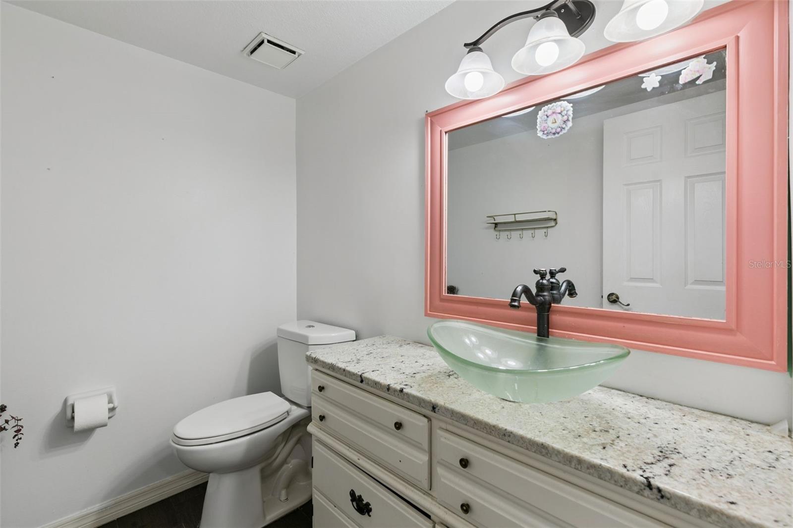 7800 Saint Giles Pl Property Photo 38