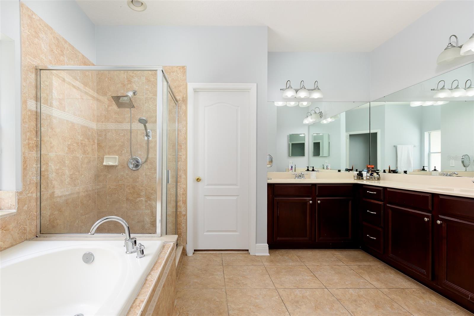 5421 Gemgold Ct Property Photo 18