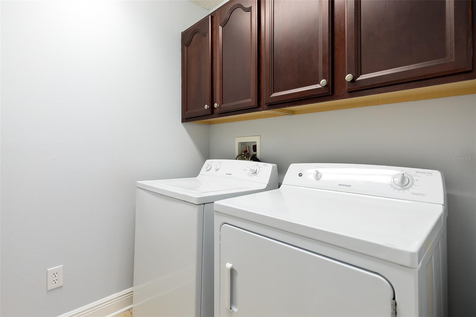 5421 Gemgold Ct Property Photo 28
