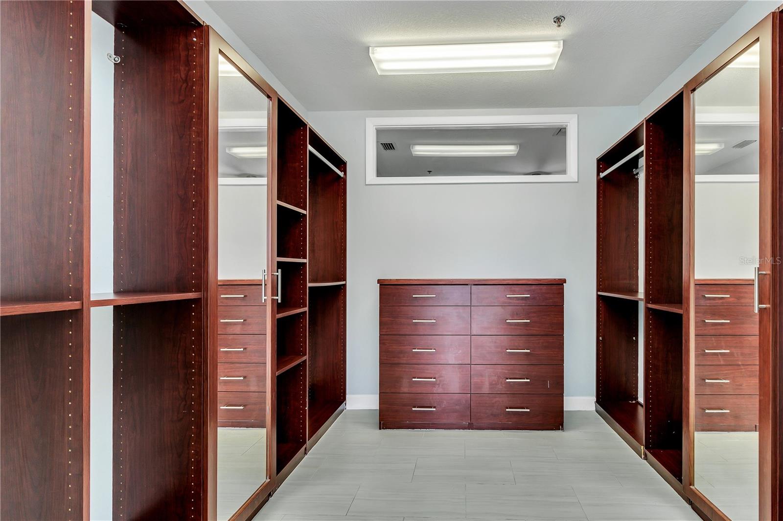 151 E Washington St #5b Property Photo 18