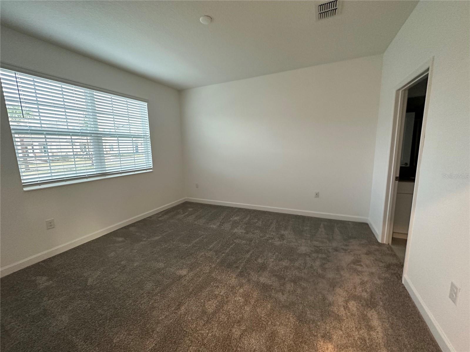 3068 Addison Blvd Property Photo 6
