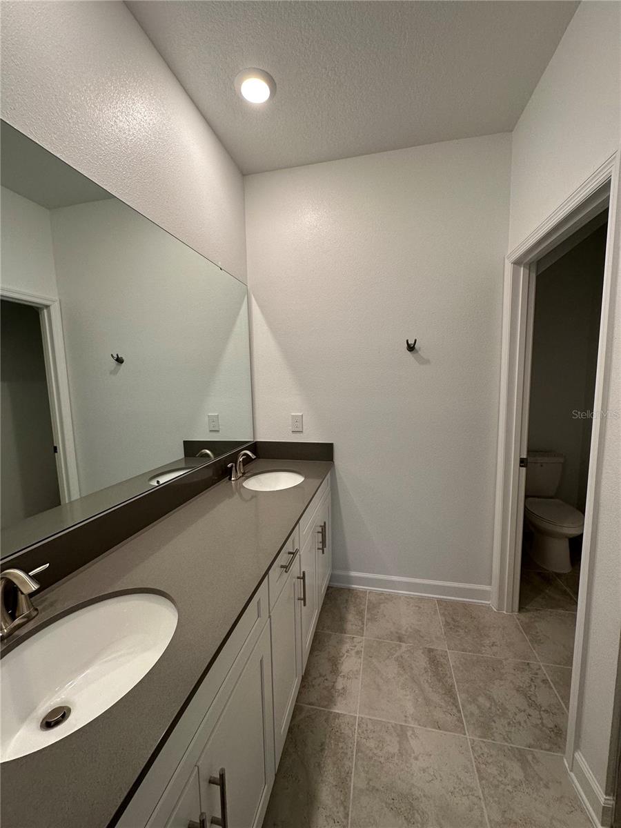 3068 Addison Blvd Property Photo 7