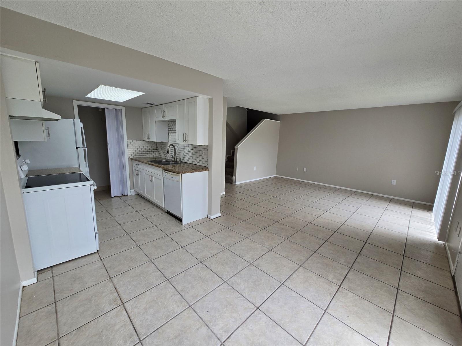1810 Caralee Blvd Property Photo 4