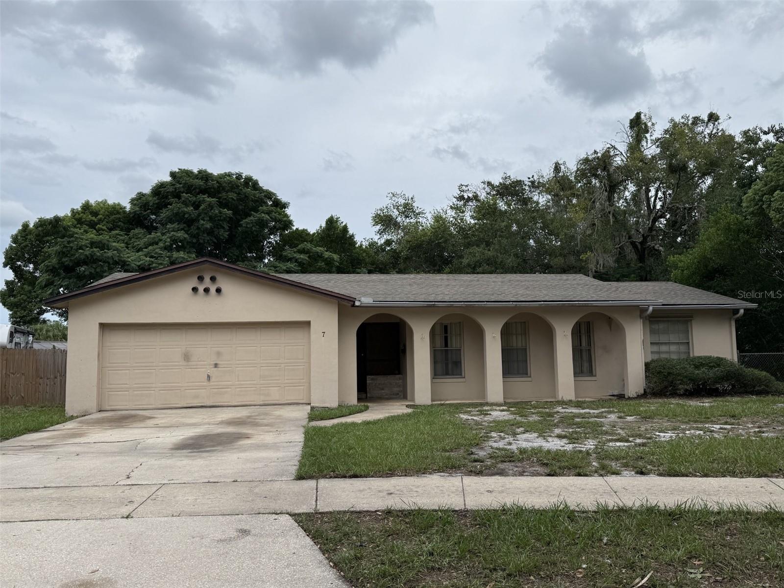 7 Lamplite Ct Property Photo 1