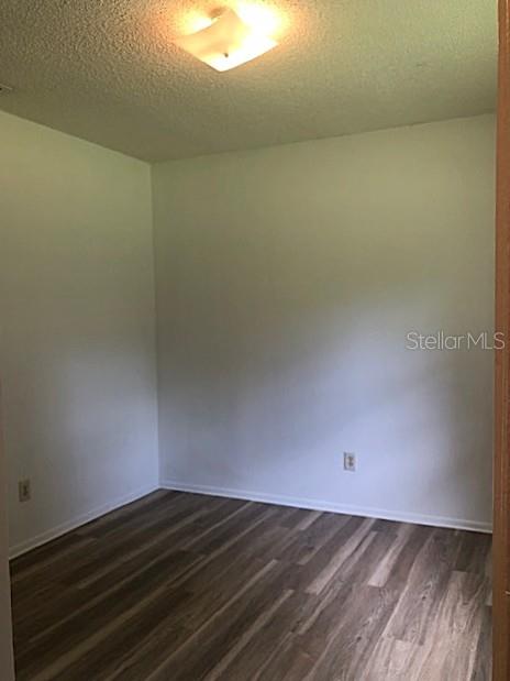 1175 W 16th St #b Property Photo 13