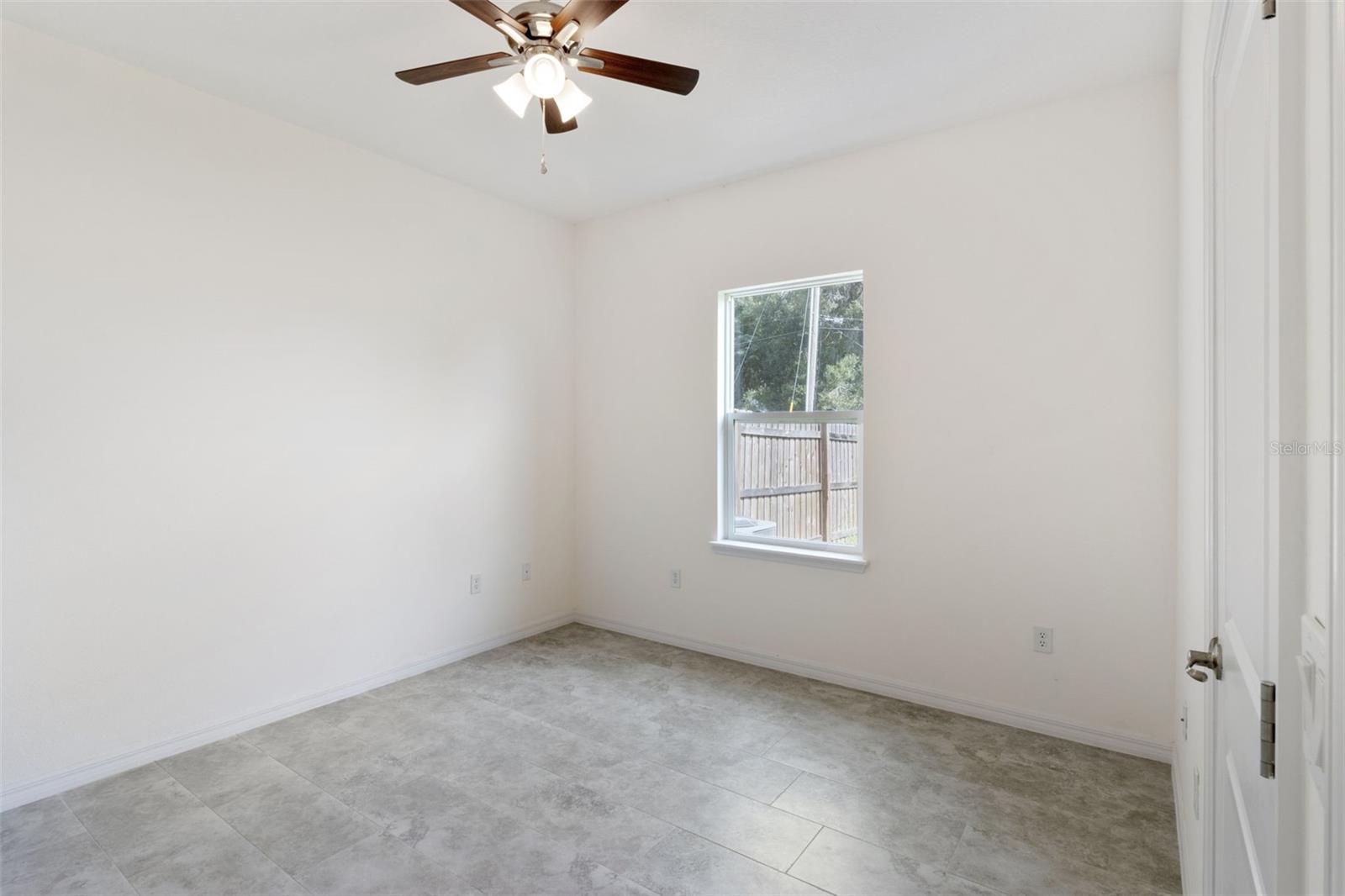 1810 Dunbar St Property Photo 11