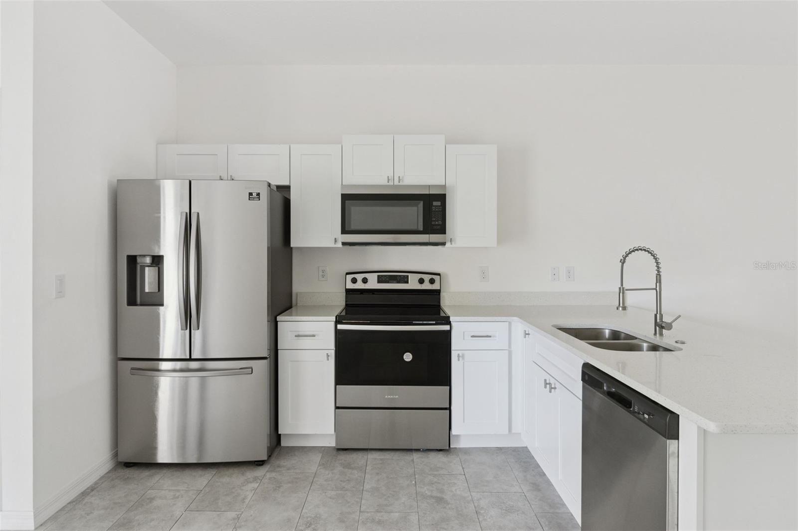 1810 Dunbar St Property Photo 22