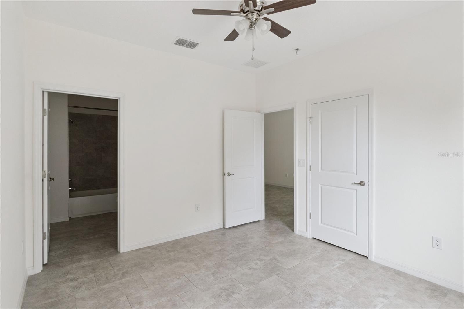 1810 Dunbar St Property Photo 24