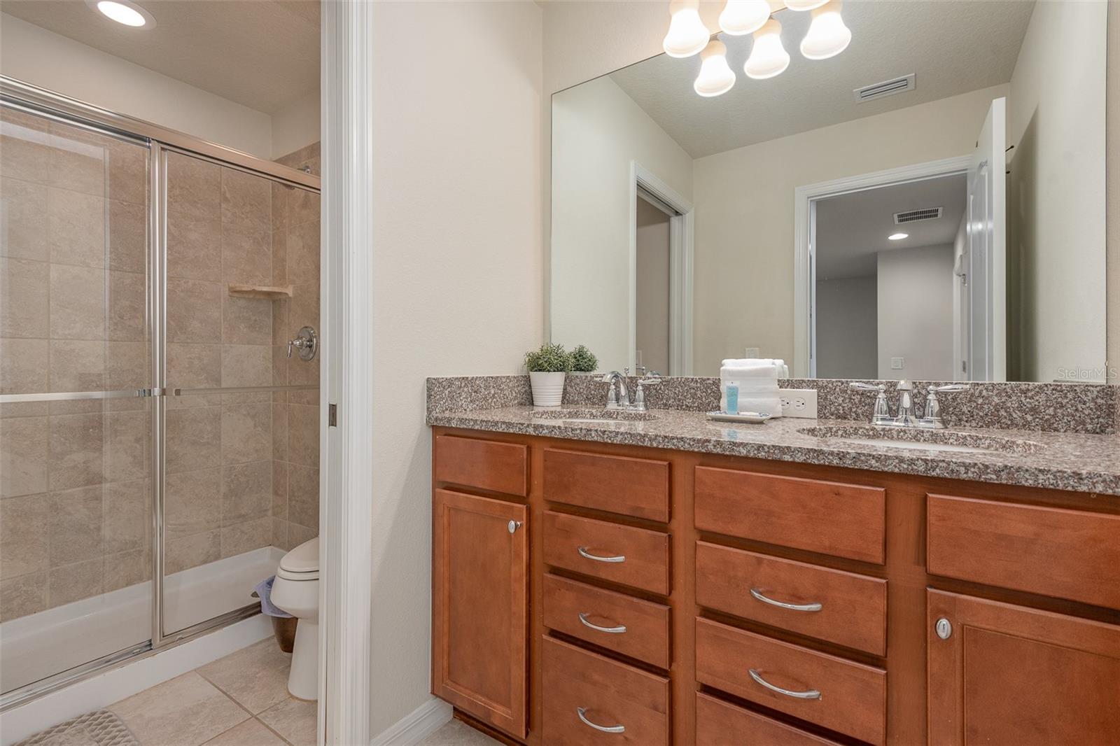 9025 Rhodes St Property Photo 30
