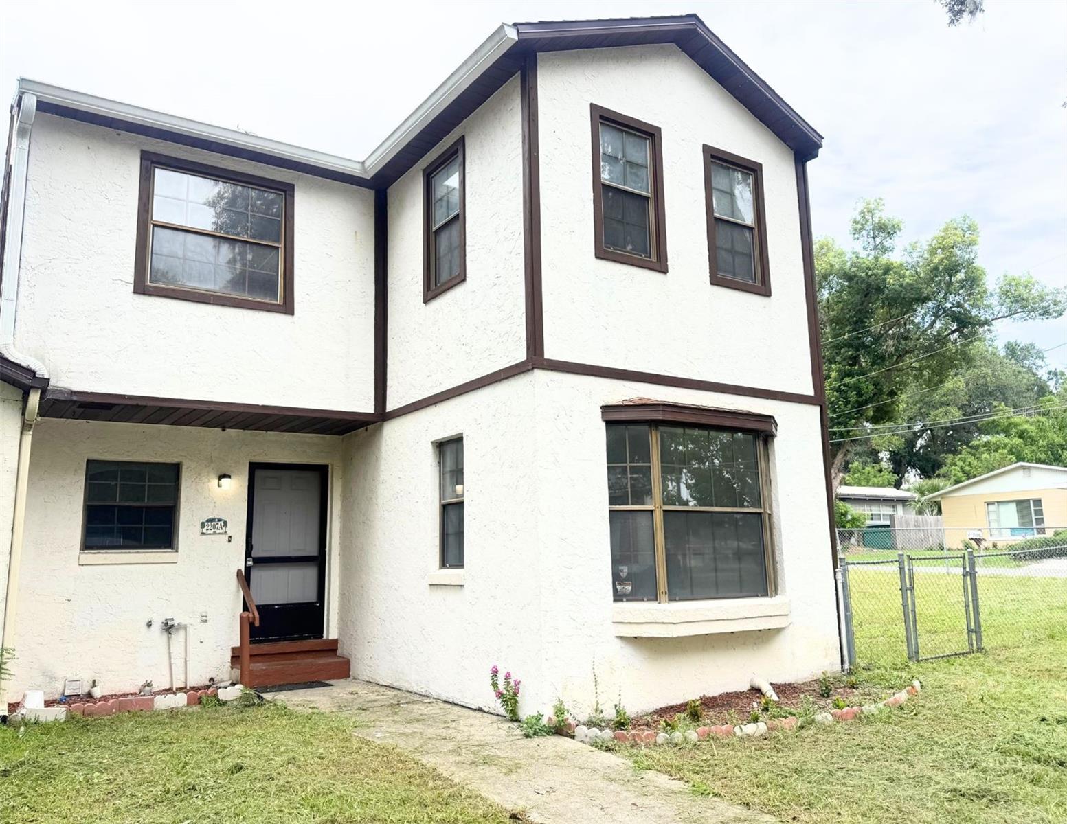 2207 KARL ST #A Property Photo 1