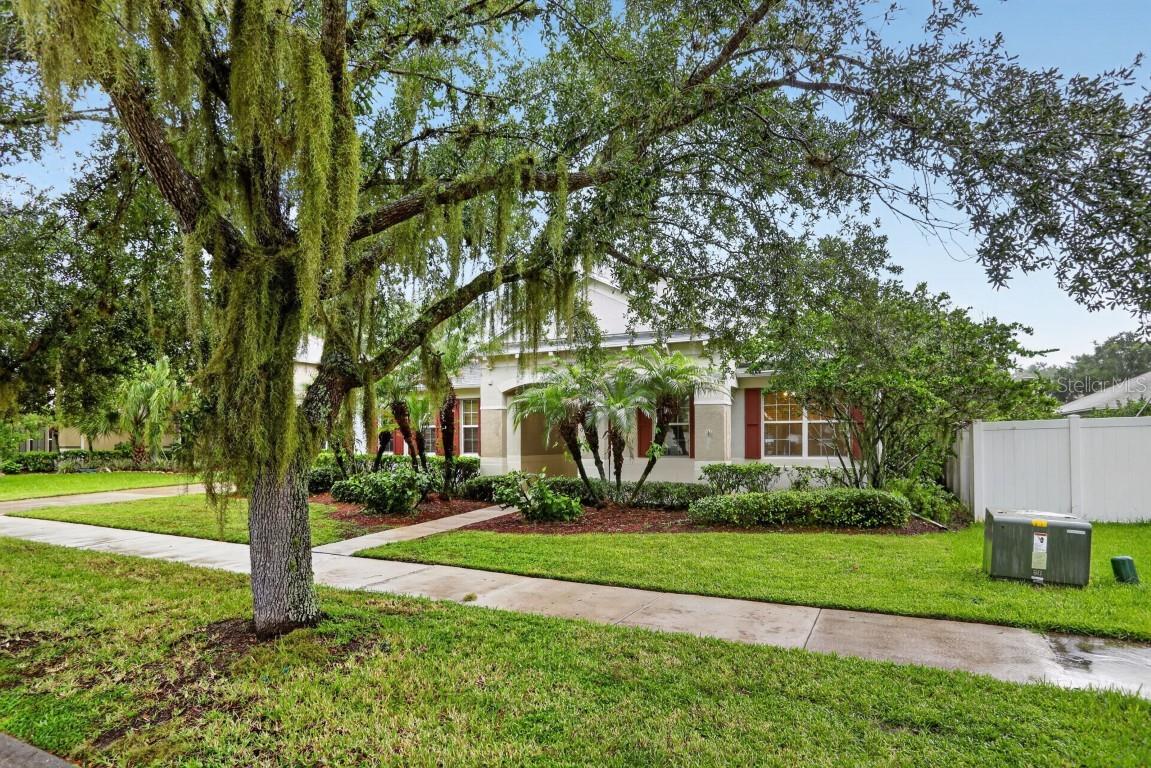 3730 Cedar Hammock Trl Property Photo 3