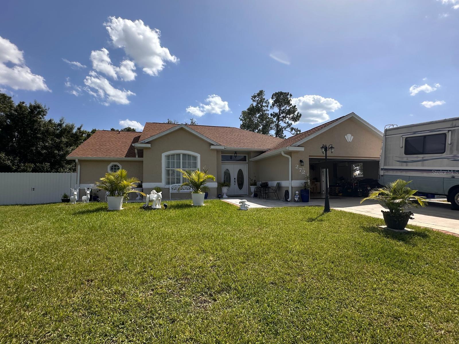2723 Sunset Dr Property Photo 2