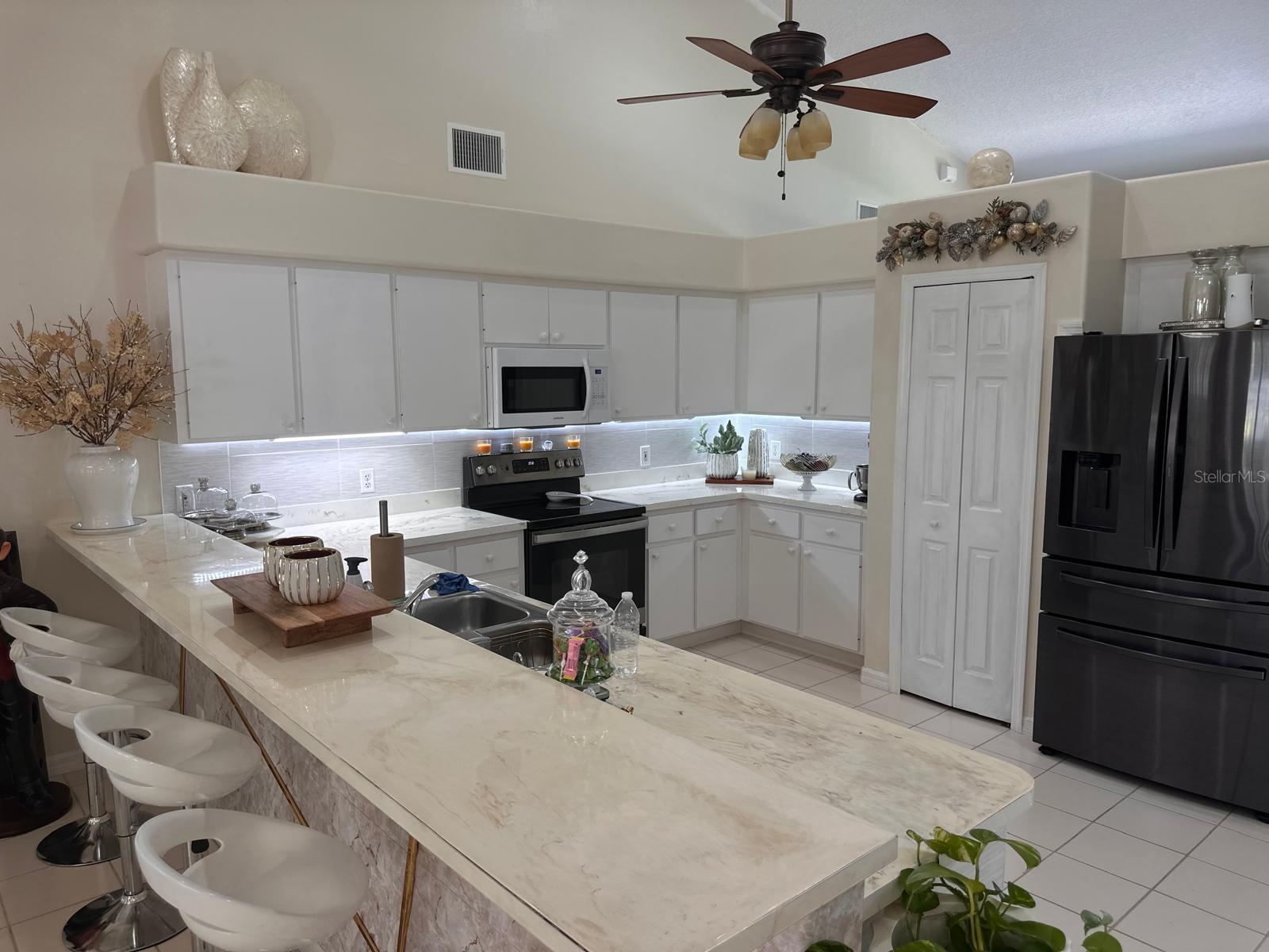 2723 Sunset Dr Property Photo 20