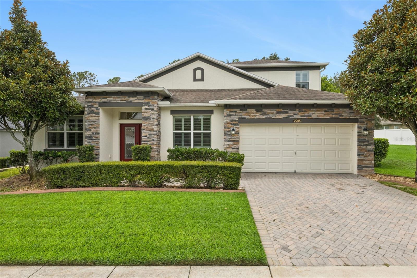 2205 PICKFORD CIR