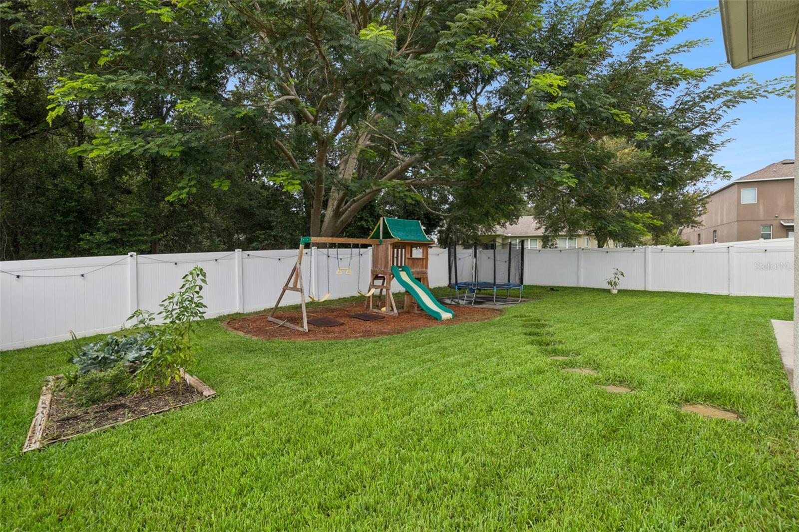 2205 Pickford Cir Property Photo 27