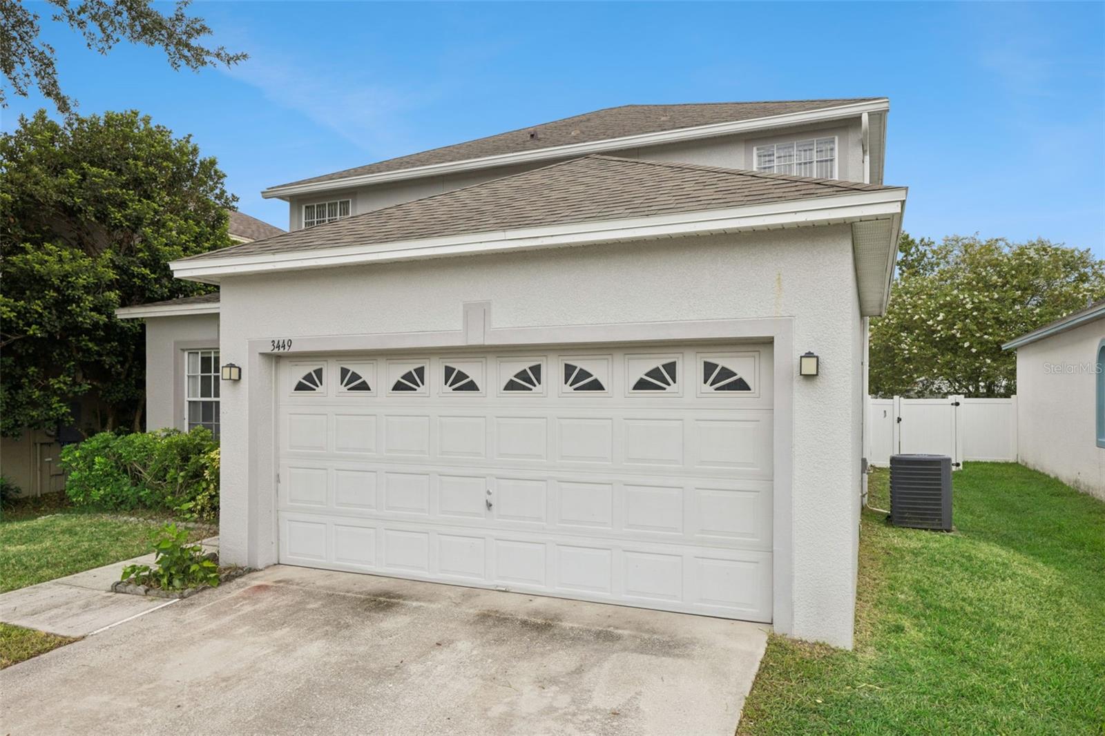 3449 Foxcroft Cir Property Photo 4