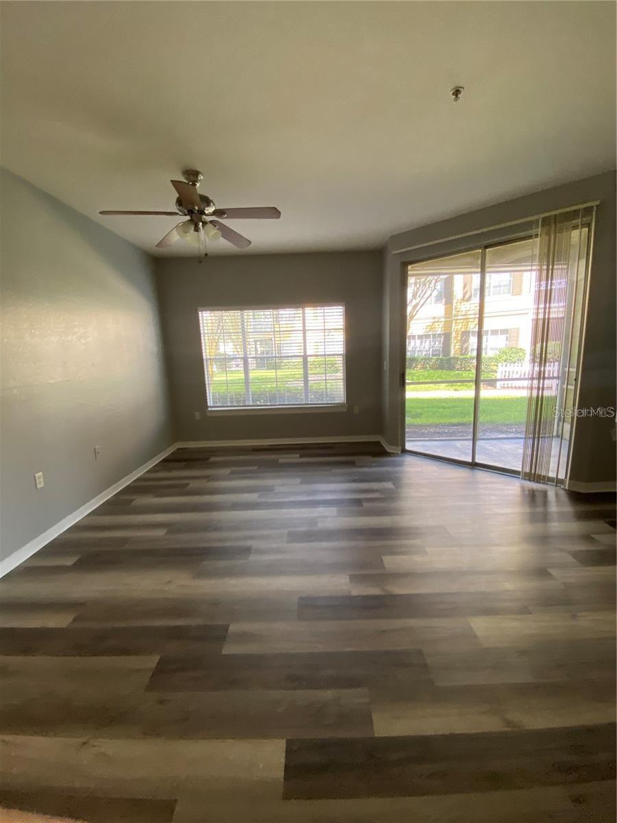 O6430867 Property Photo 9