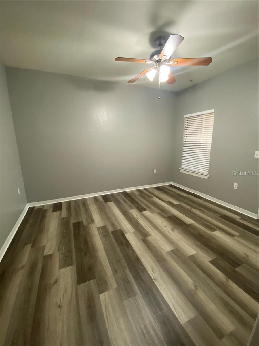 O6430867 Property Photo 11