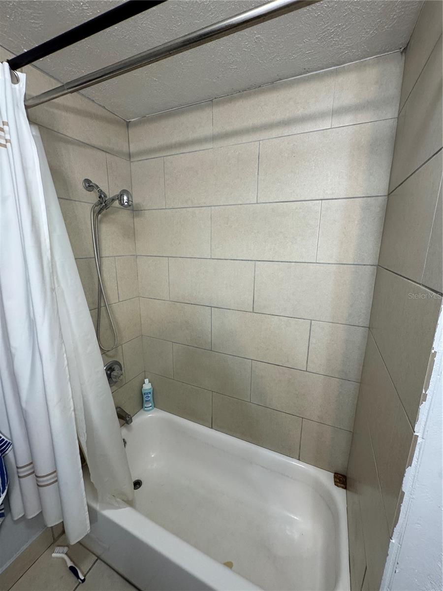 4003 Woodfern Dr #c2 Property Photo 13