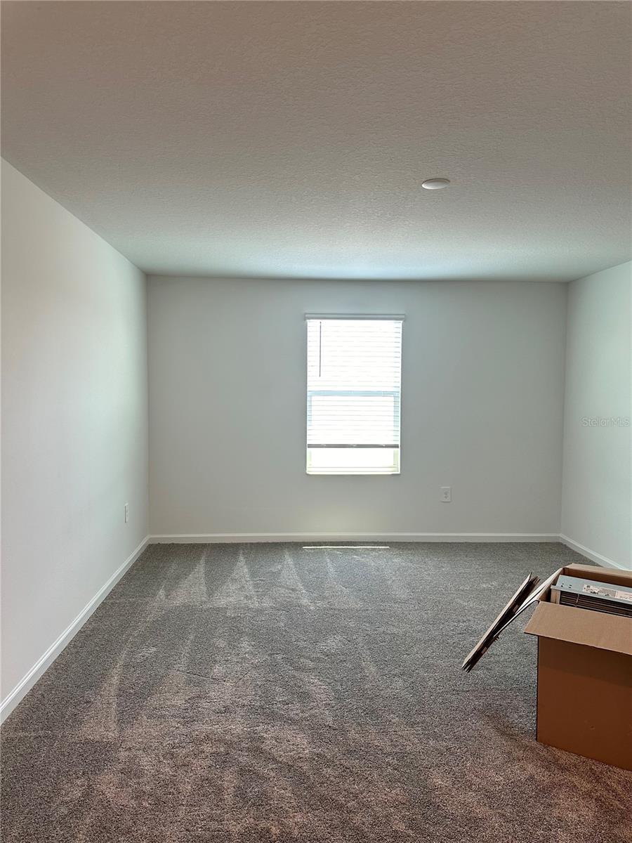 4039 Ambrose Ave Property Photo 14