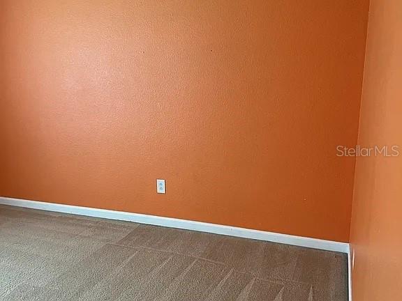 70 Rollins Ln Property Photo 12