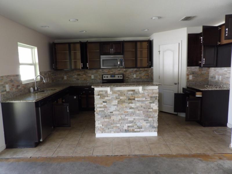 11301 Brighton Knoll Loop Property Photo 3