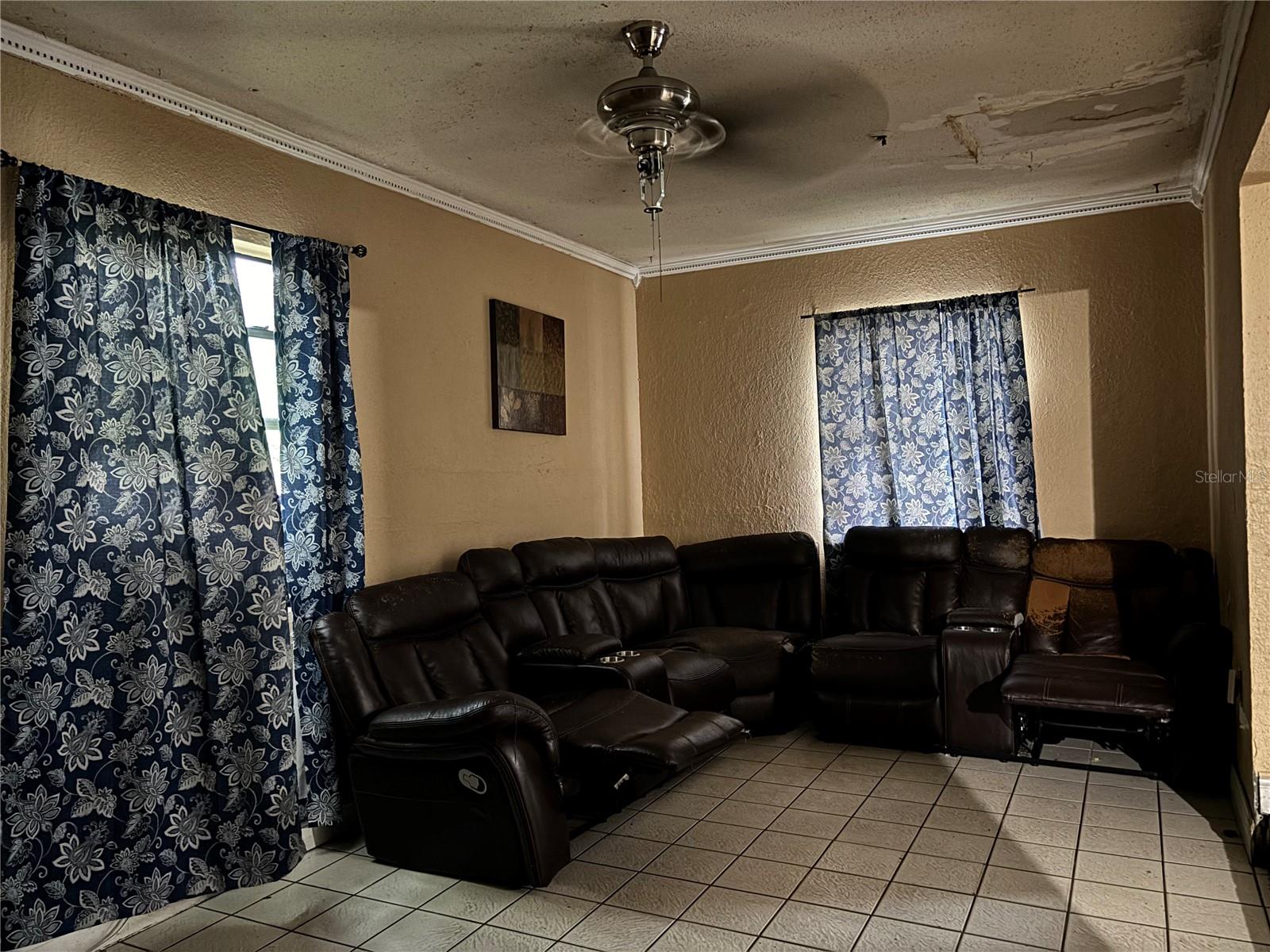 2222 Hartwell Ave Property Photo 5