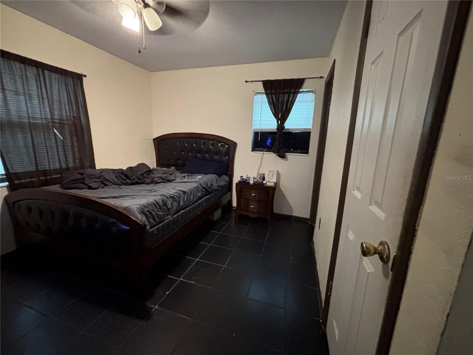 2222 Hartwell Ave Property Photo 6