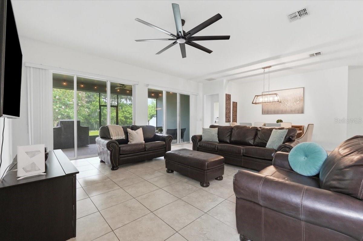 4791 Riverwalk Dr Property Photo 5