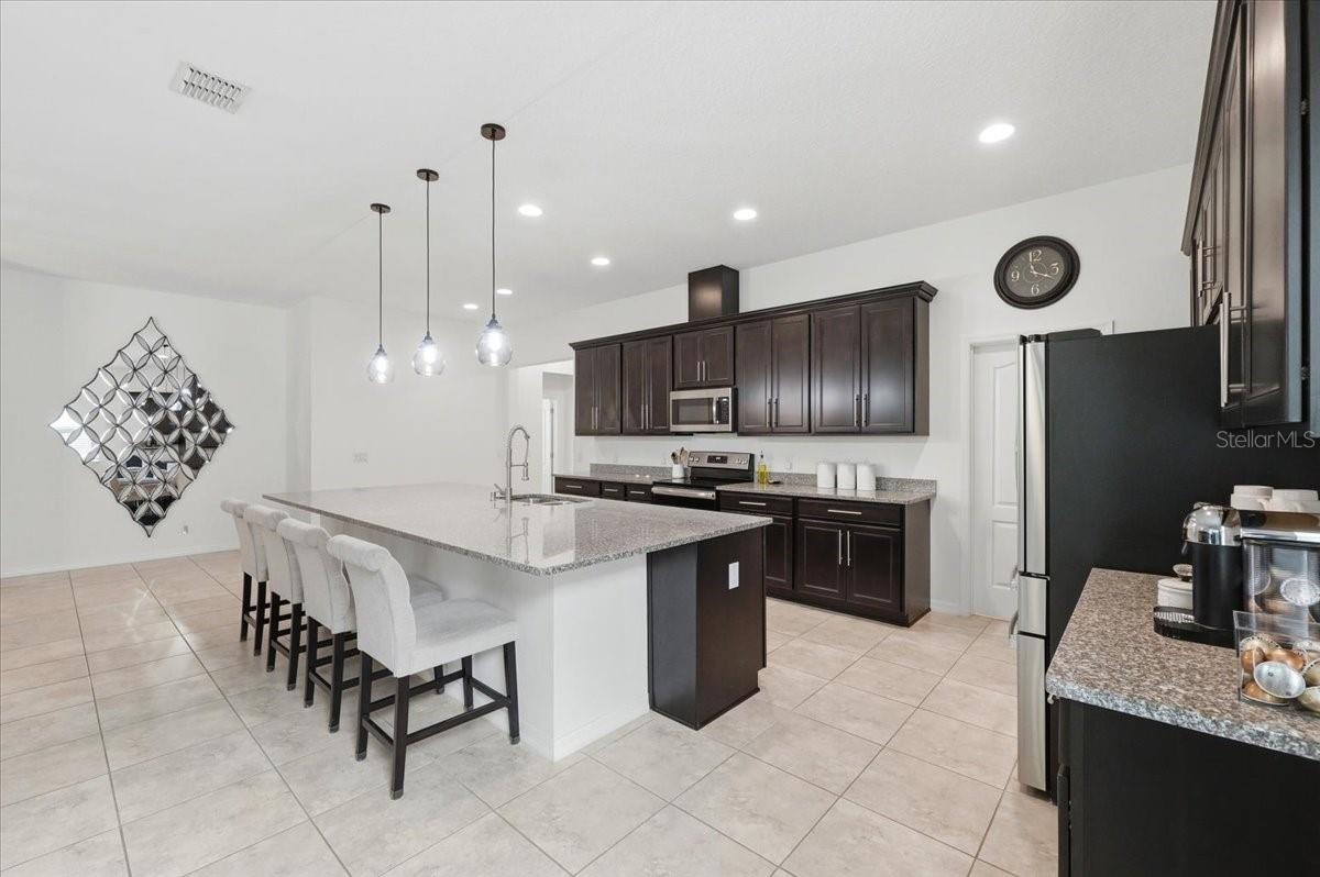 4791 Riverwalk Dr Property Photo 7