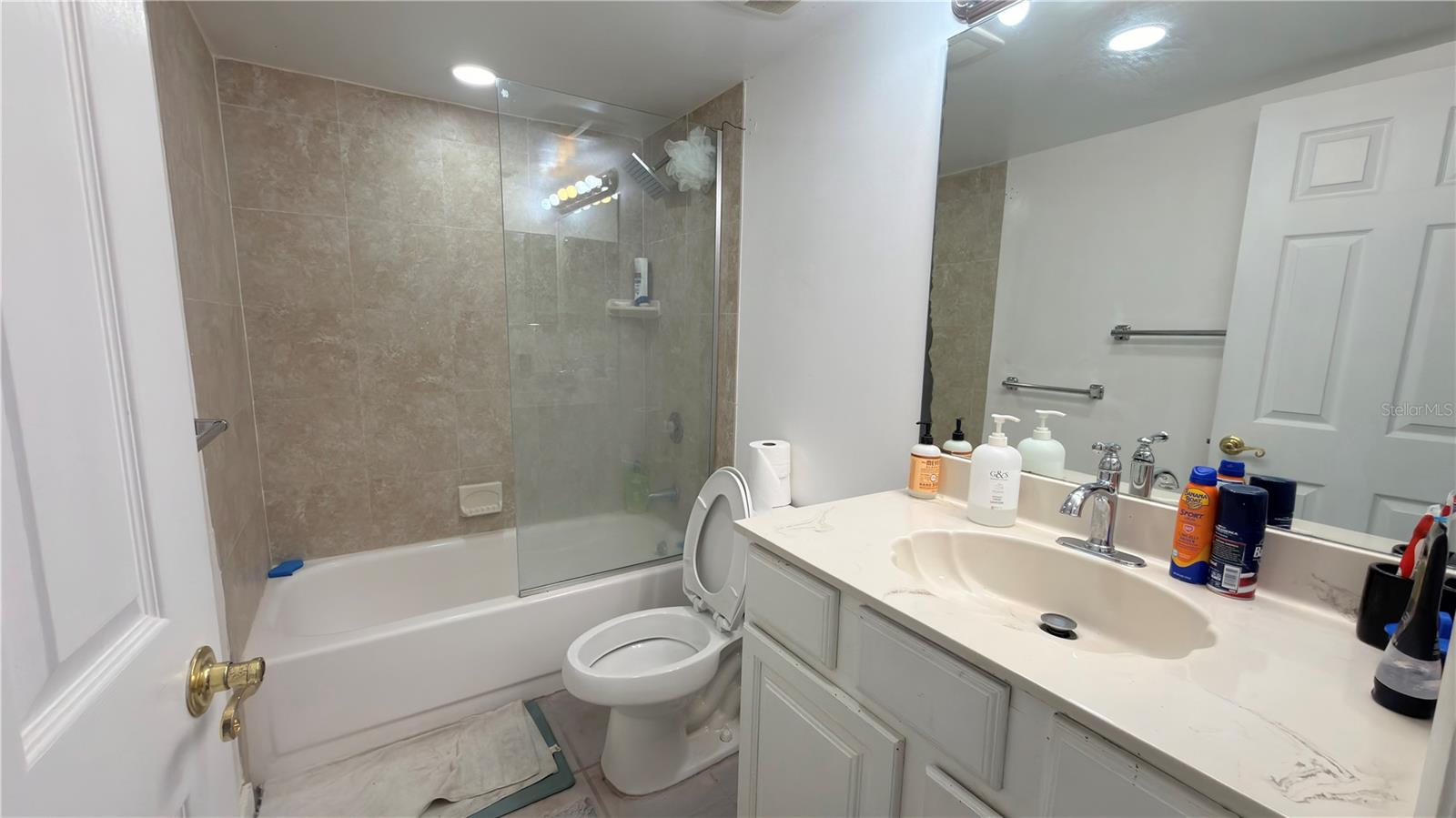 5304 Indian Creek Dr #d03 Property Photo 16