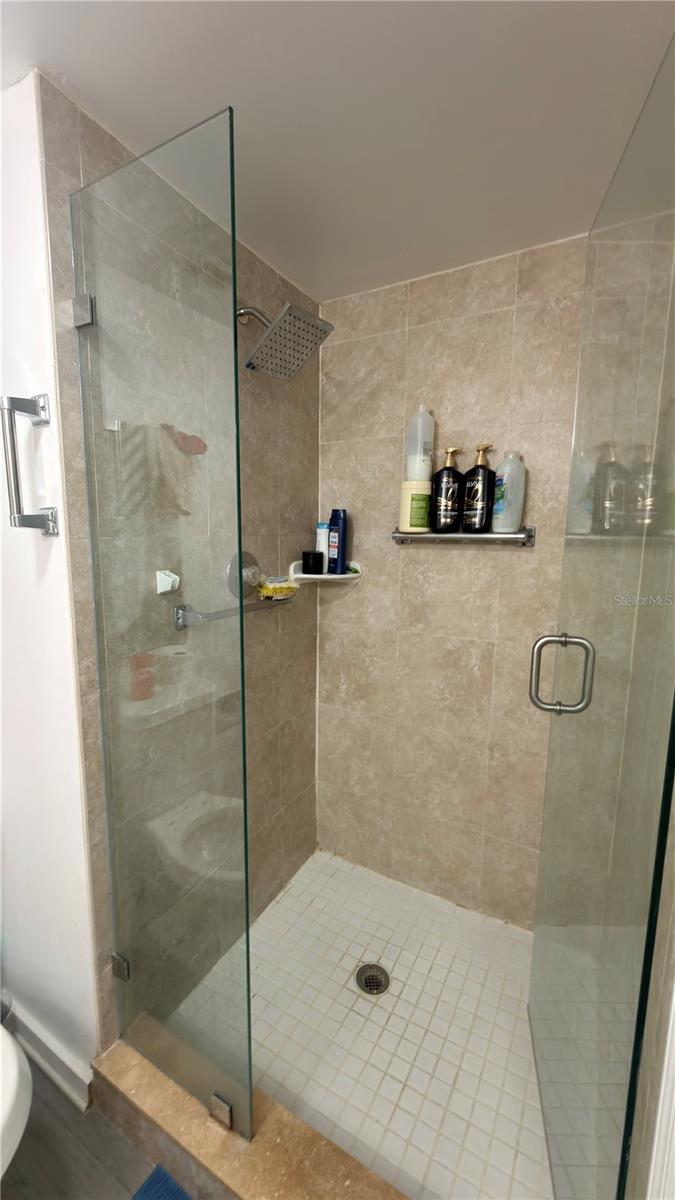 5304 Indian Creek Dr #d03 Property Photo 18