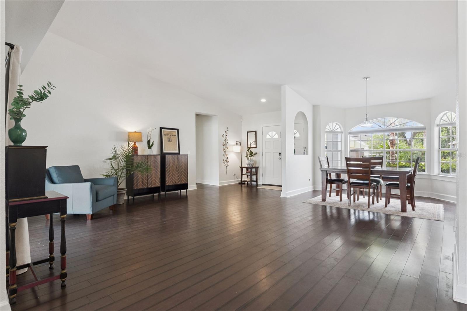 13627 Dornoch Dr Property Photo 3