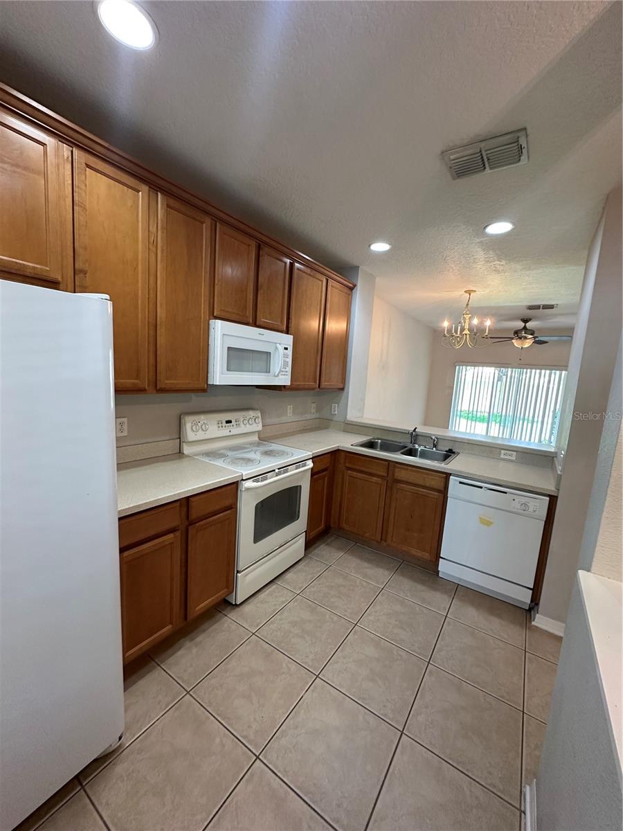 3661 Wilshire Way Rd #76 Property Photo 3