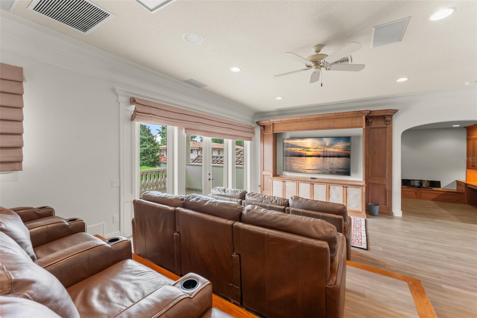 6055 Louise Cove Dr Property Photo 46