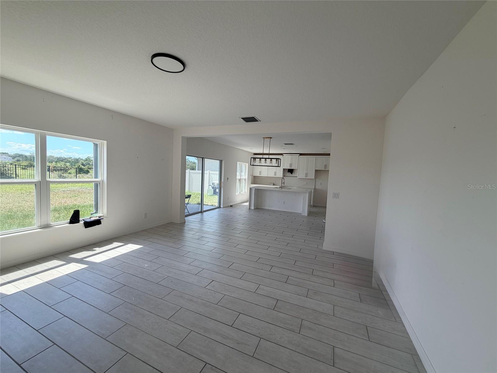 269 Hamlet Loop Property Photo 5