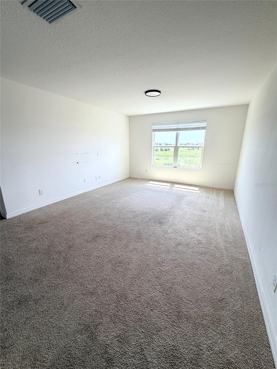 269 Hamlet Loop Property Photo 6