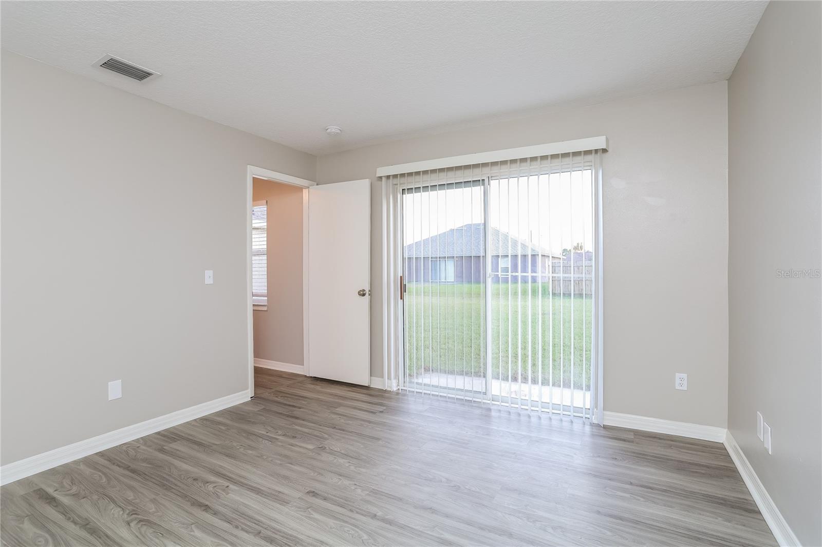 852 San Jose Ct Property Photo 8