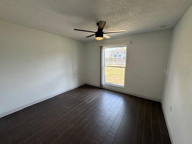 O6430986 Property Photo 10