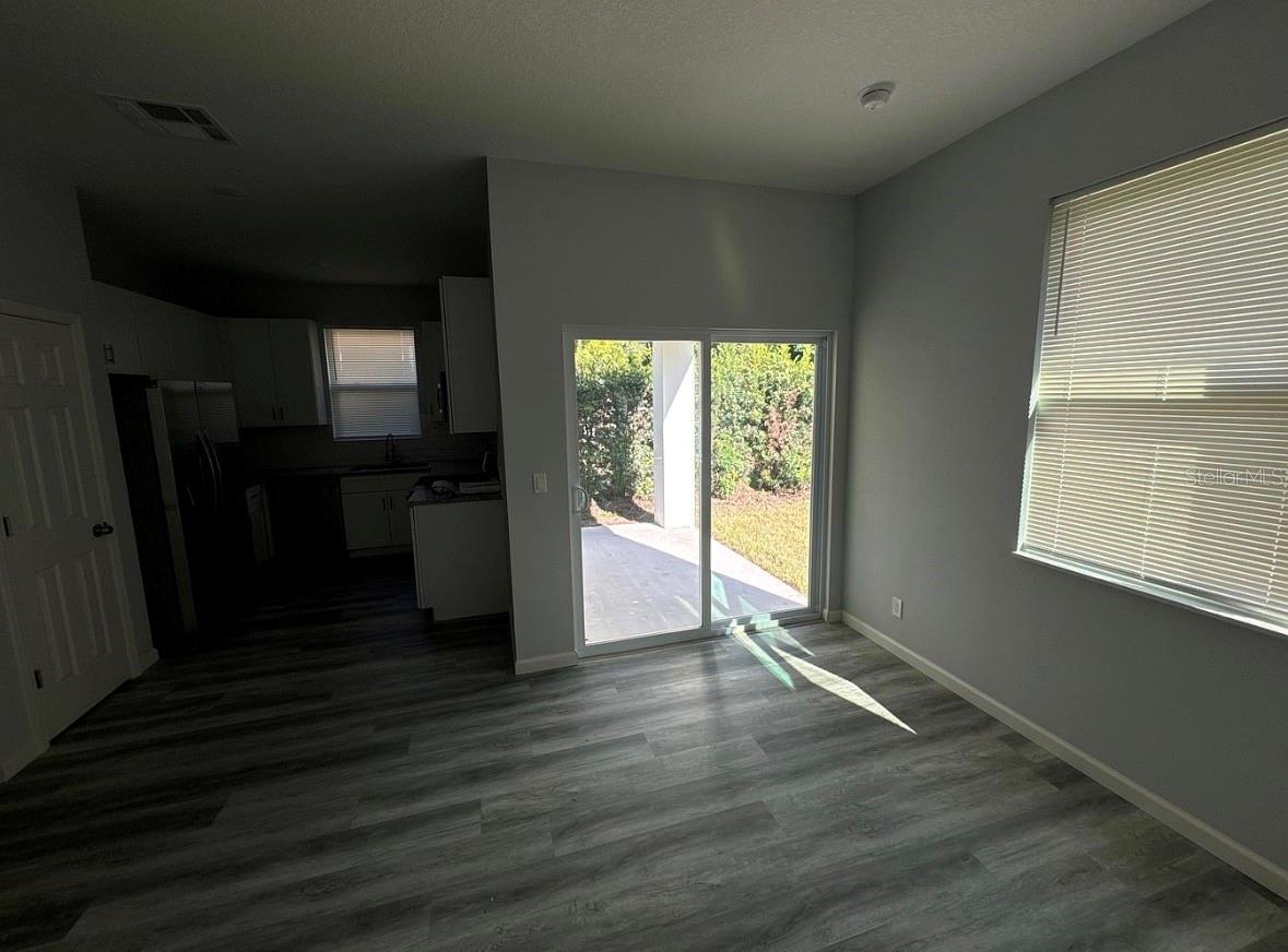 1226 36th St Property Photo 9