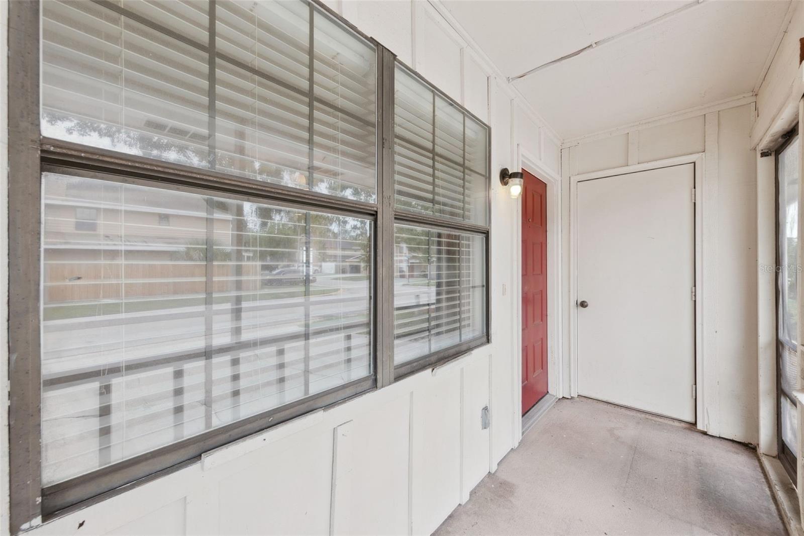 457 Hemlock St Property Photo 6