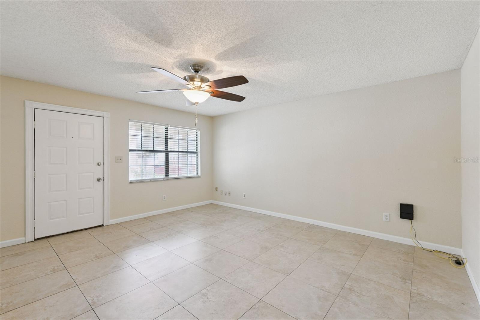 457 Hemlock St Property Photo 7
