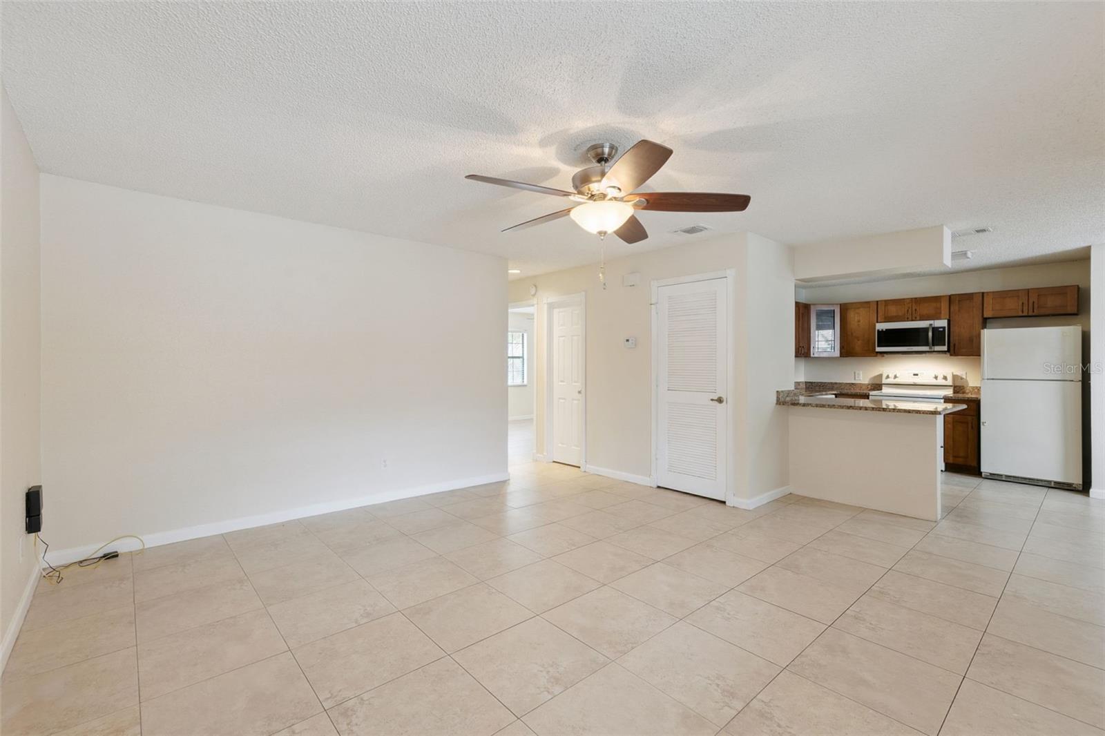 457 Hemlock St Property Photo 10