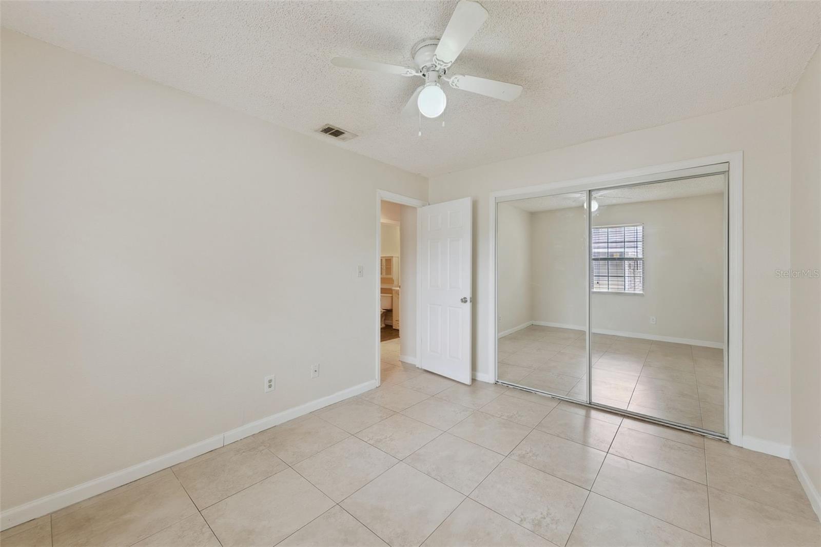 457 Hemlock St Property Photo 14